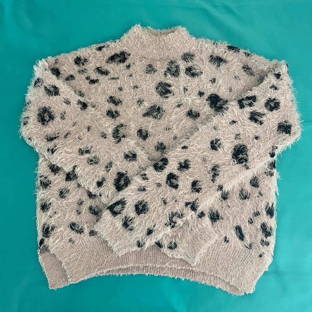 Woman’s Candie’s sweater